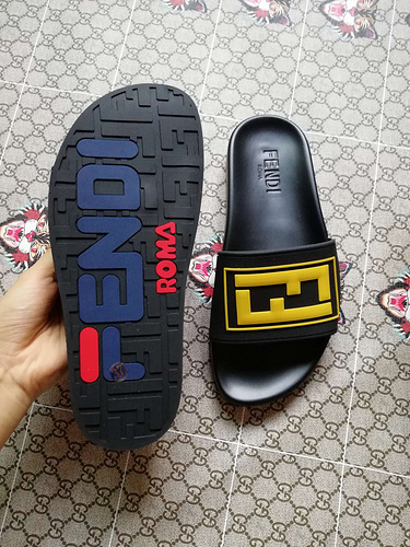 Mixed Brand Slippers Unisex ID:202004a96